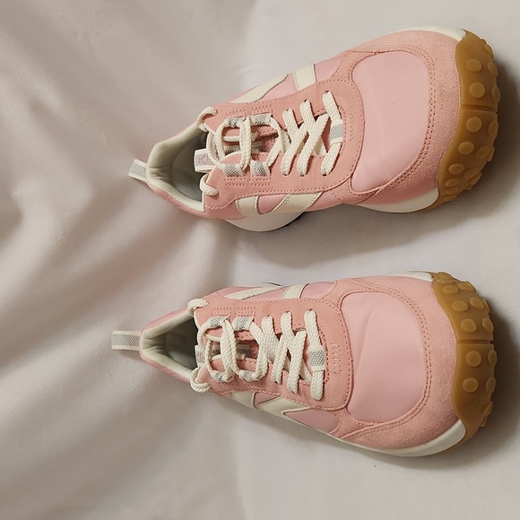 Keen Pink and White Suede Sneakers (W Size 9) - Picture 5 of 16